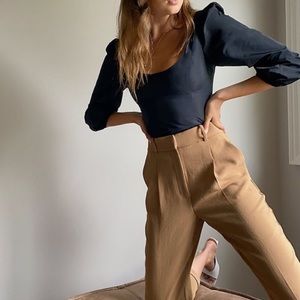 Aritzia - Wilfred Serenade Puff Sleeve Blouse